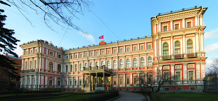 Folklore Show im Nikolaus Palast - Die Show heißt «das Herz Russlands»