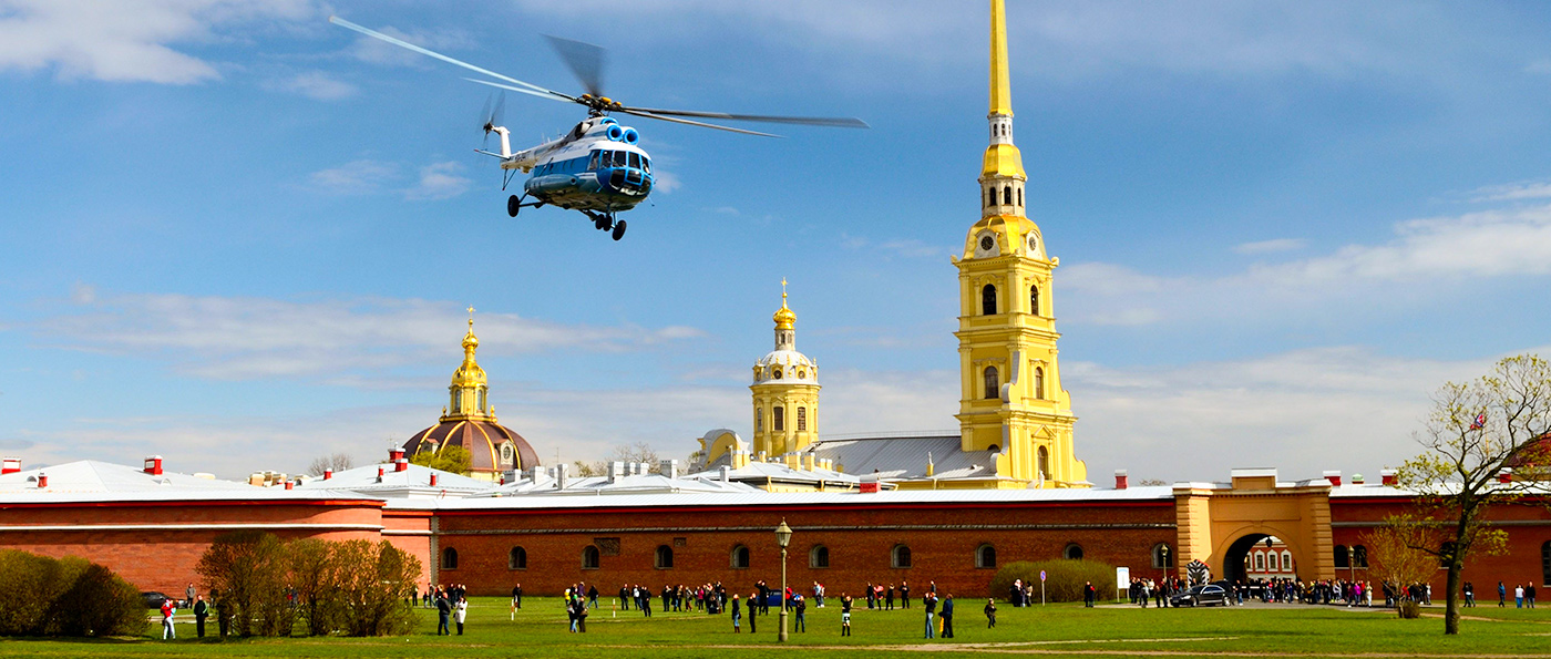 Hubschrauberrundflüge über St. Petersburg, Rußland