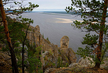 KREUZFAHRTEN AUF DER LENA, Lena-Felsen, Sibirien