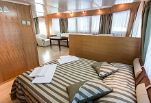 Baikalsee-Kreuzfahrt an Bord des See-Jacht Imperia