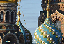 Ostern St. Petersburg die Blutkirche (die Auferstehungskirche/die Erlöser auf dem Blut) Russland