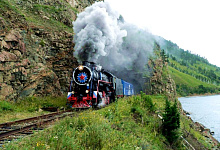 Baikal-Bahn in Sibirien, Baikalrundbahn am Baikalsee. Russland