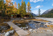 Erholungszentrum in den Sajan-Berge „Schumak“. Sibirien