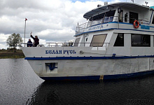 Weissrussland, Kreuzfahrten in Belarus. MS Weißer Russ