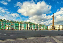 Hafen & Landausflug: die Stadtrundfahrt durch St. Petersburg, Schlossplatz, Russland