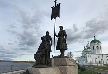 Flusskreuzfahrt in Sibirien, Russland. Jenissejsk am Jenissei
