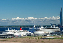 Passagierhafen Maritime Fassade (Morskoj fasad) von St. Petersburg, Russland