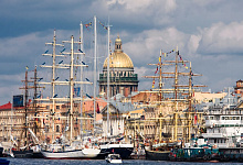 Wolga Kreuzfahrten durch Russland. St. Petersburg