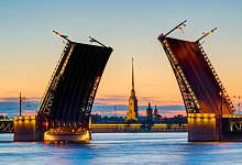 Landausflüge in St. Petersburg, St. Peterburg bei Nacht