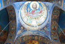 Ostern St. Petersburg die Blutkirche (die Auferstehungskirche/die Erlöser auf dem Blut) Russland
