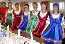 ZUM NORDPOL MIT DEM ATOMEISBRECHER 50 LET POBEDY. Restaurant