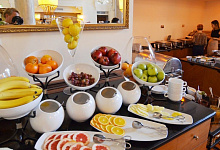 Hotel Hilton Moscow Leningradskaya 4+* Frühstücksbuffet, Moskau, Russland